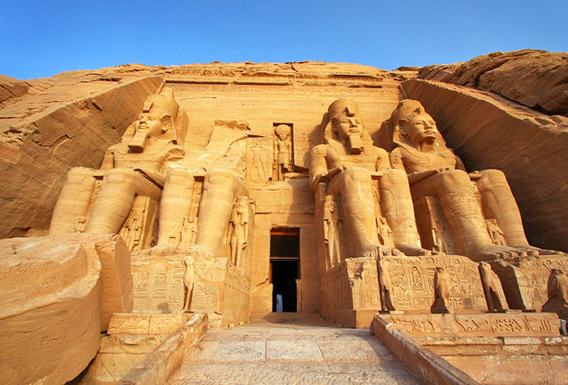egypt-abu-simbel-front-facade